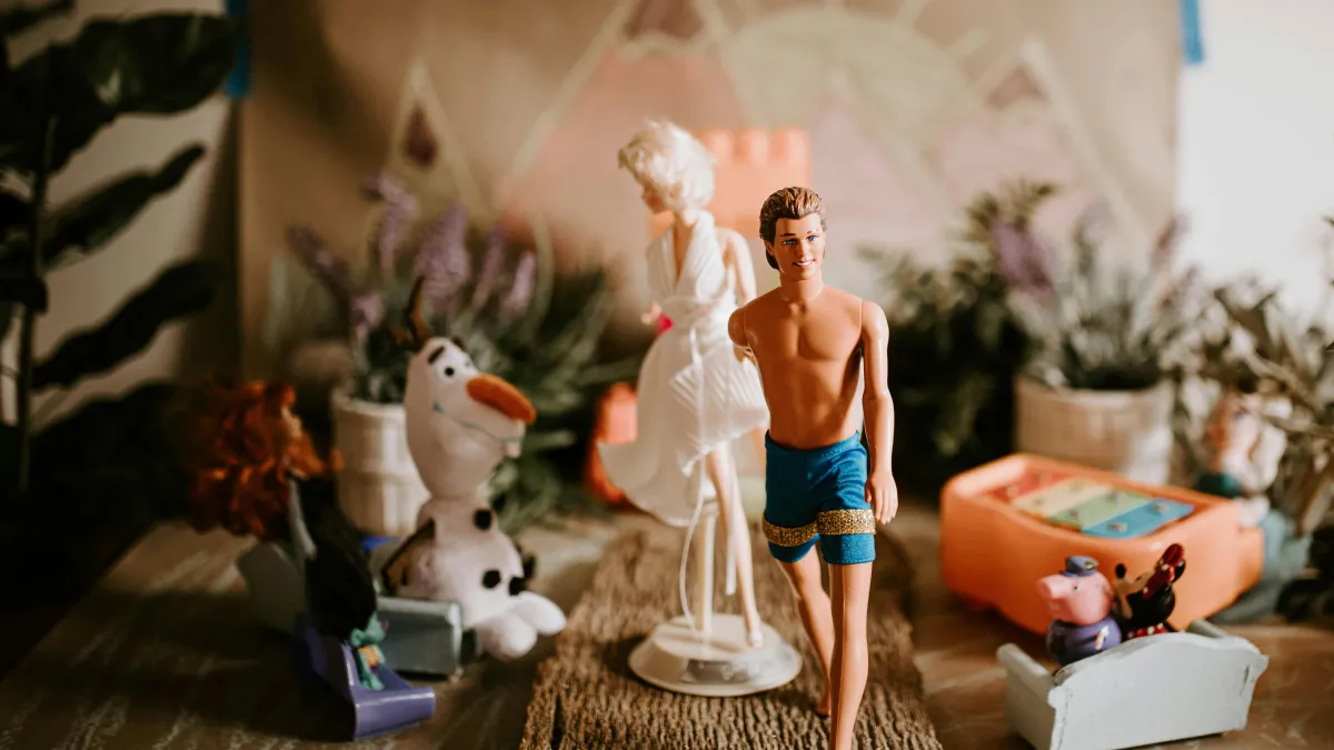 How to Transition from NFTs to Physical Collectibles How to Transition from NFTs to Physical Collectibles