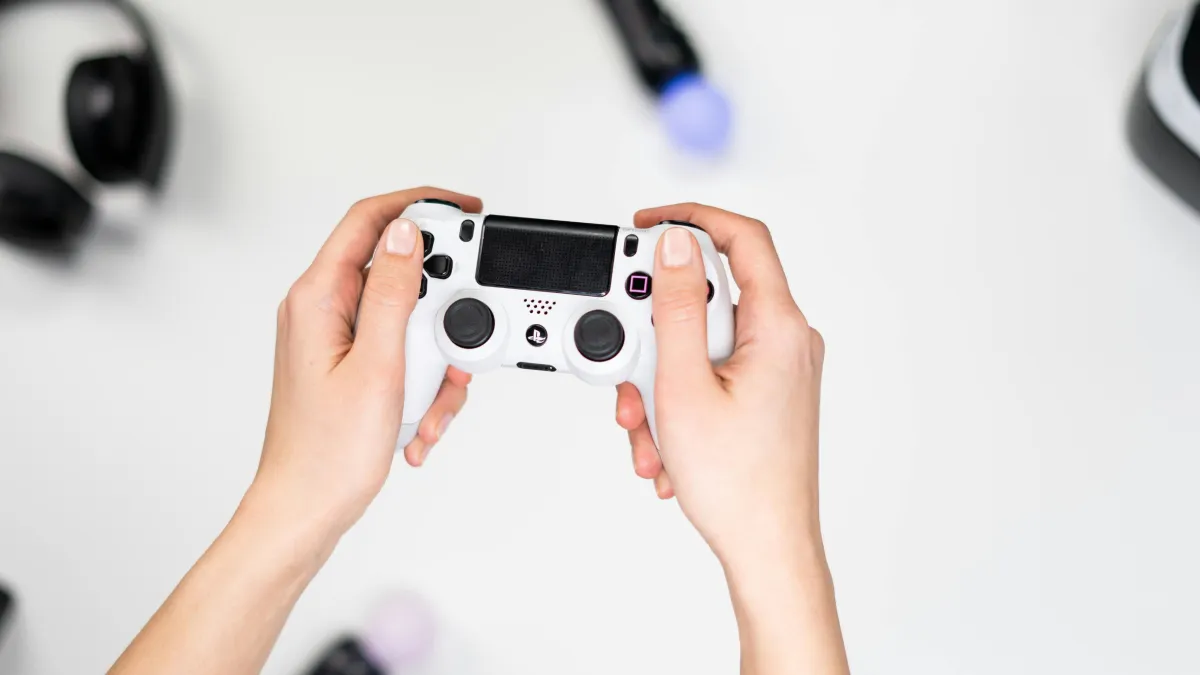 5 Reasons to Choose a Gaming Console Over a PC