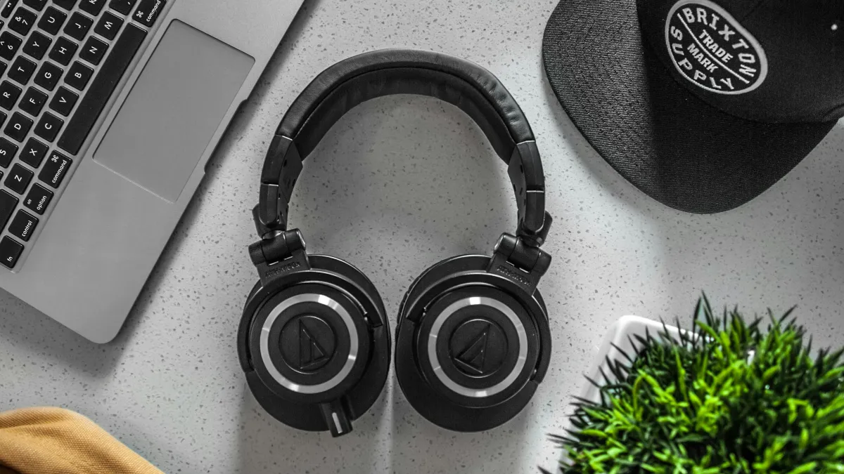 Top 10 Gaming Headphones for Immersive Sound in 2025