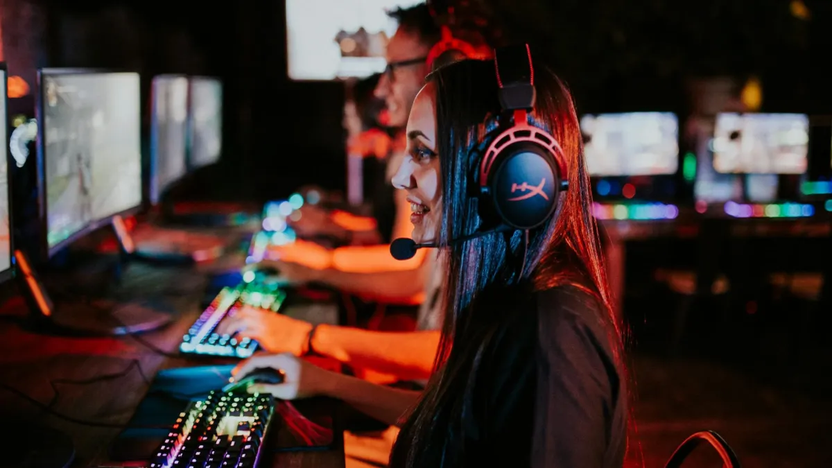 How to Transition from Local LANs to Global Esports