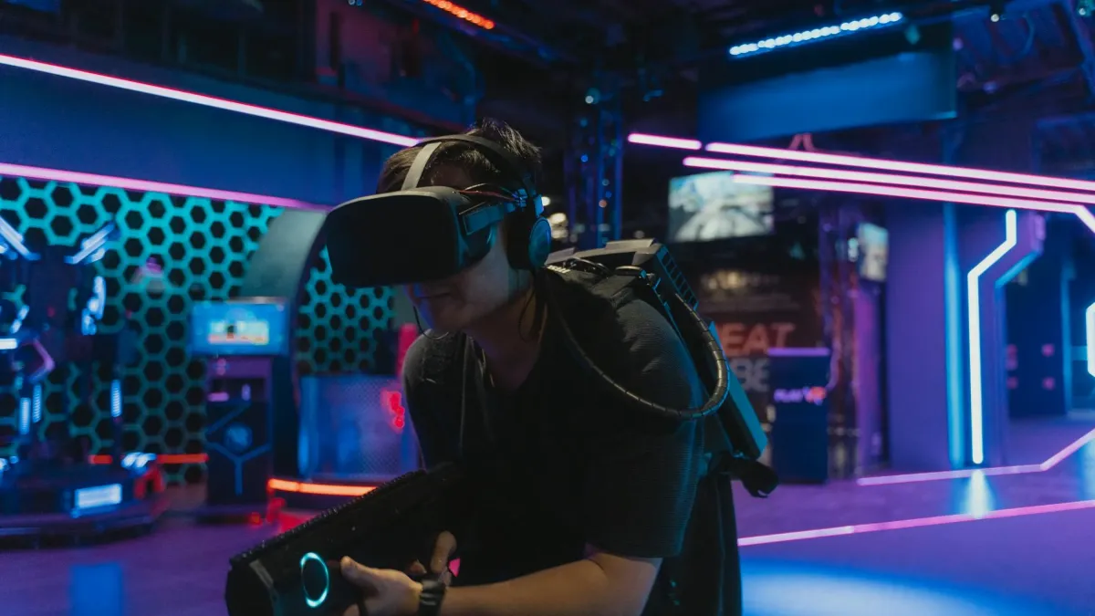 Virtual Reality VR Mainstream in Gaming